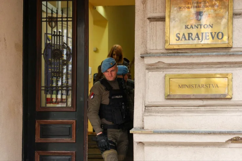 mesihovic-privodjenje-raport-policija-vlada-ks