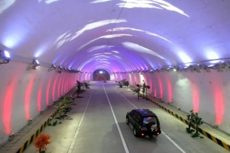 tunel Zhongnanshan kina