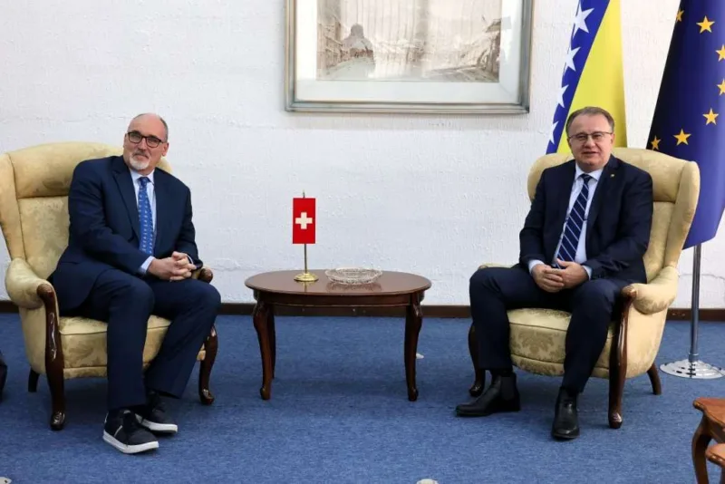 Premijer FBiH Nermin Nikšić i švicarski ambasador Gabriele Derighetti