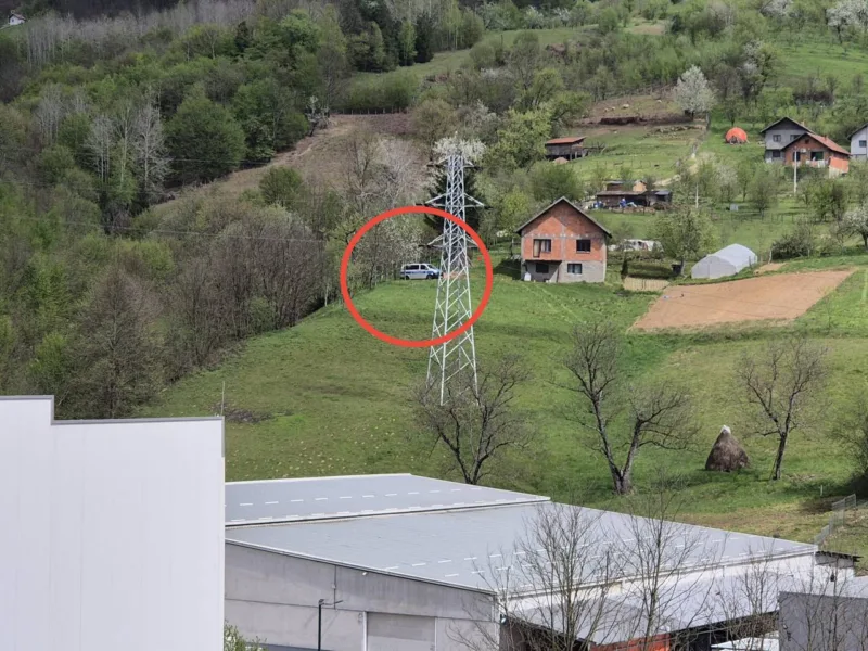 Pripadnici MUP-a RS u blizini MC Potočari gdje se održava sjednica PIC-a