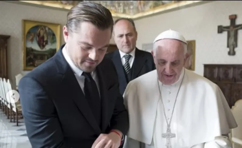 dicaprio i papa franjo