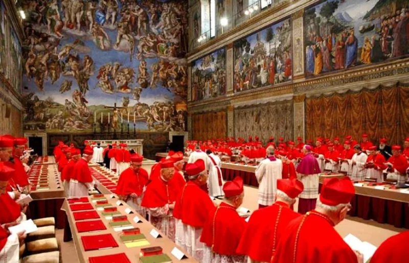conclave-sistine-chapel