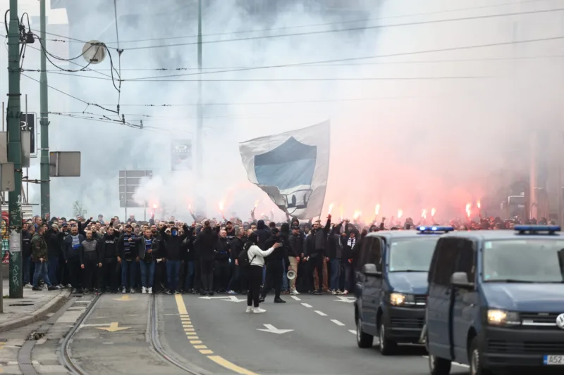 korteo-manijaci-derbi-raport-ss-15