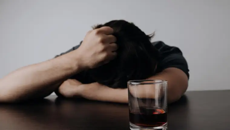 alkoholizam freepik