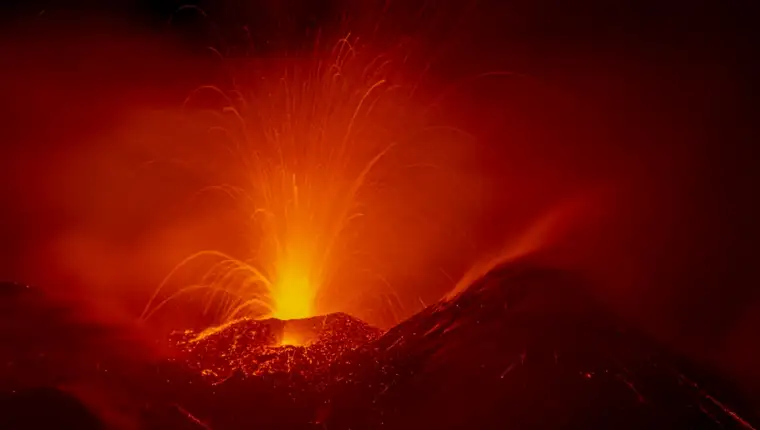 AA-20250403-37529651-37529642-ERUPCIJA_VULKANA_ETNA