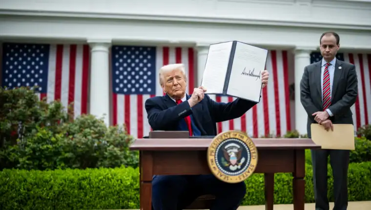 donald-trump-potpis