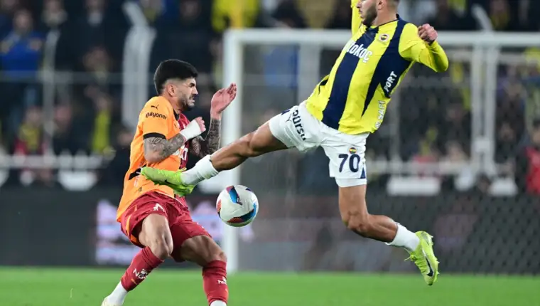 AA-20250402-37519778-37519775-FENERBAHCE_GALATASARAY