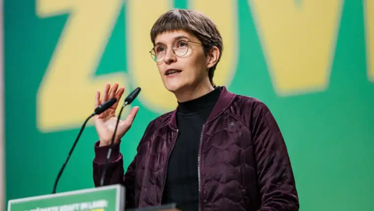 anna luhrmann ff
