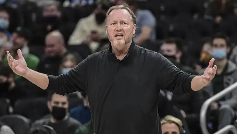 NBA: Detroit Pistons at Milwaukee Bucks
