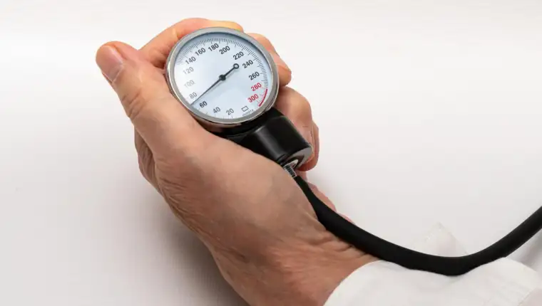 hipertenzija freepik