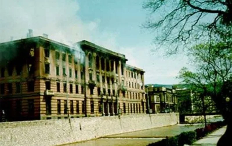 zgrada pošte 1992