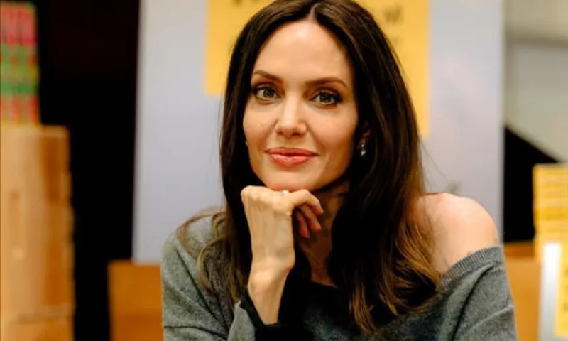 Angelina Jolie