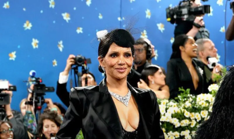 halle berry met gala