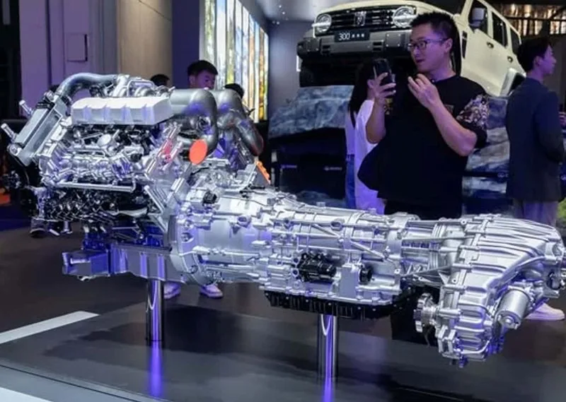 v8 motor