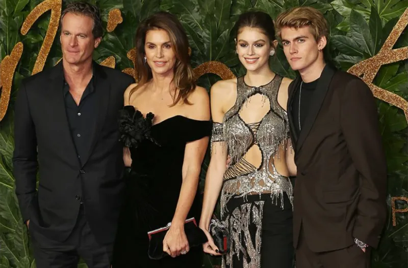 Rande Gerber, Kaia Gerber, Cindy Crawford i Presley Gerber