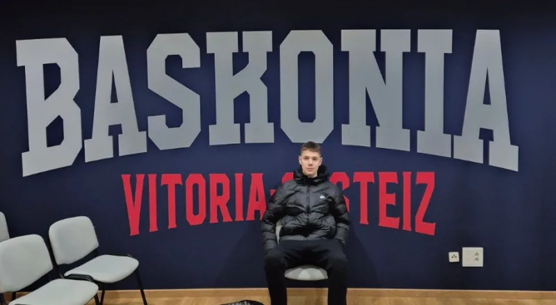 adi vitoria 1