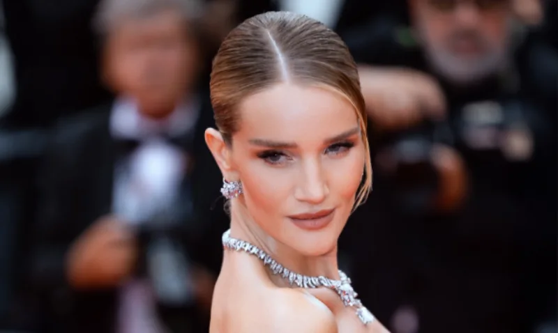 Rosie Huntington-Whiteley