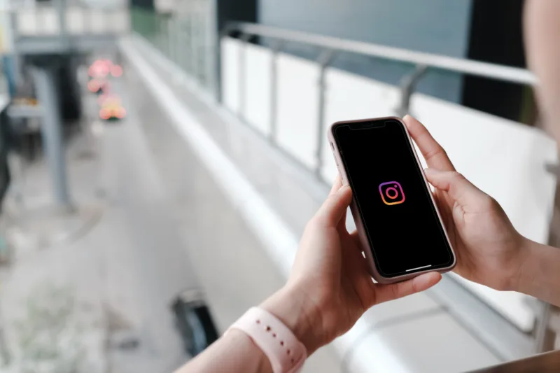 instagram na telefonu freepik
