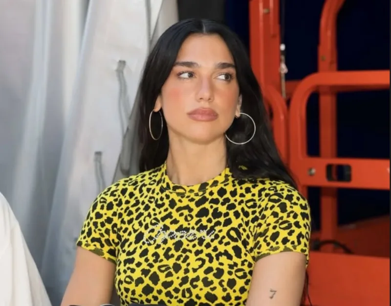 dua lipa.jpg