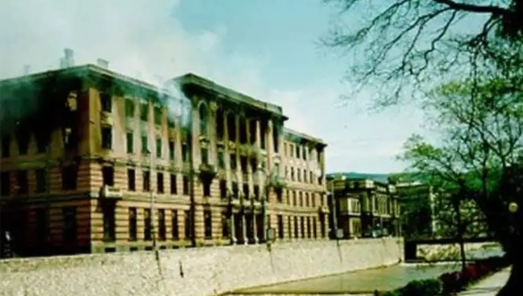 zgrada pošte 1992