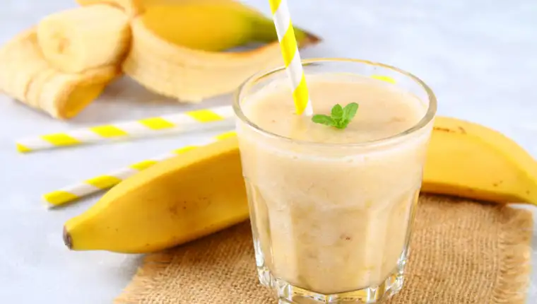 smoothie banana freepik
