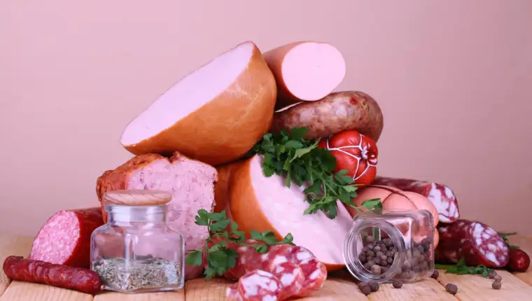 prerađeno meso freepik