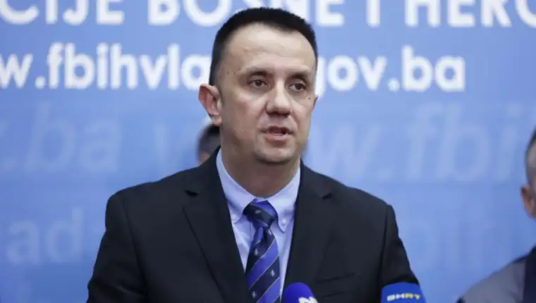 lakic 1