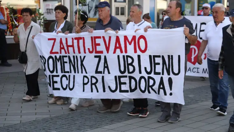 AA-20250531-38141981-38141966-OBILJEZAVANJE_DANA_BIJELIH_TRAKA_U_PRIJEDORU