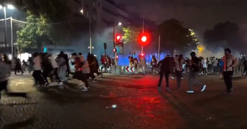 neredi u parizu