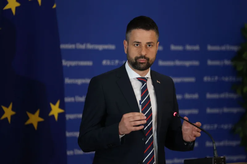 kosarac amidzic pres 120625 (2)