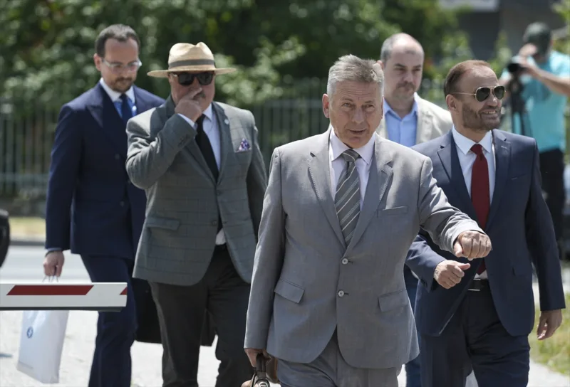 dodikovi advokati rociste 1 (5)