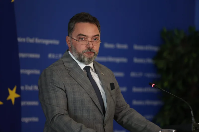 kosarac amidzic pres 120625 (4)