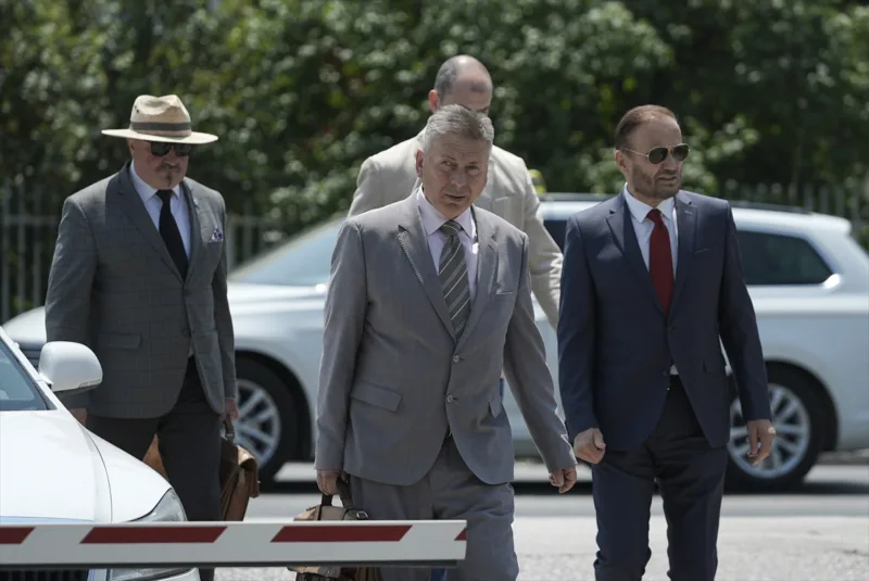 dodikovi advokati rociste 1 (4)