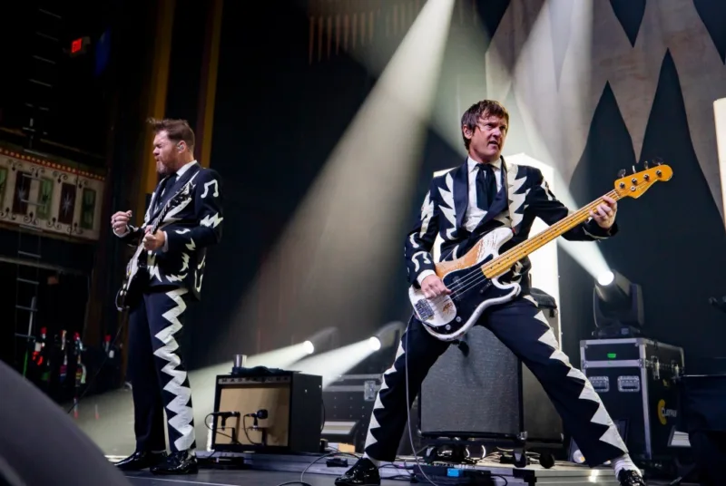 grupa the hives