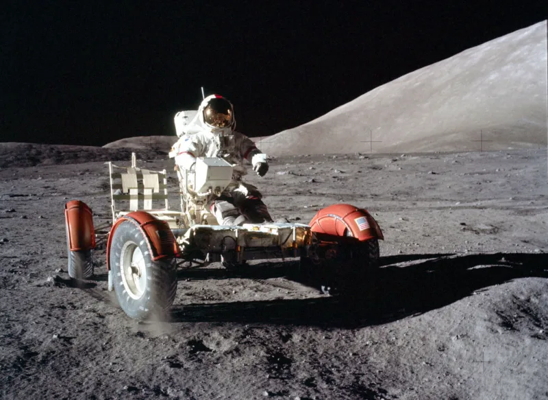 apollo 17 mjesec