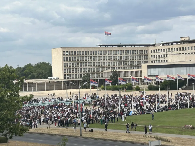 sns pristalice beograd