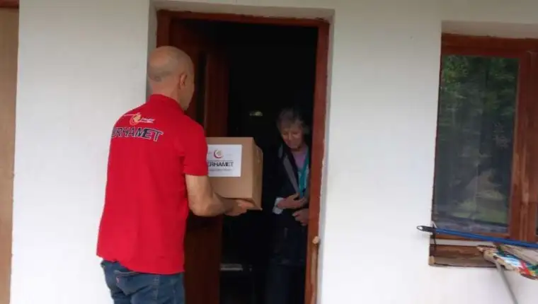 Merhamet Mostar podijelio 460 paketa pomoći