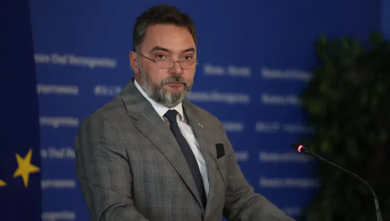 kosarac amidzic pres 120625 (4)