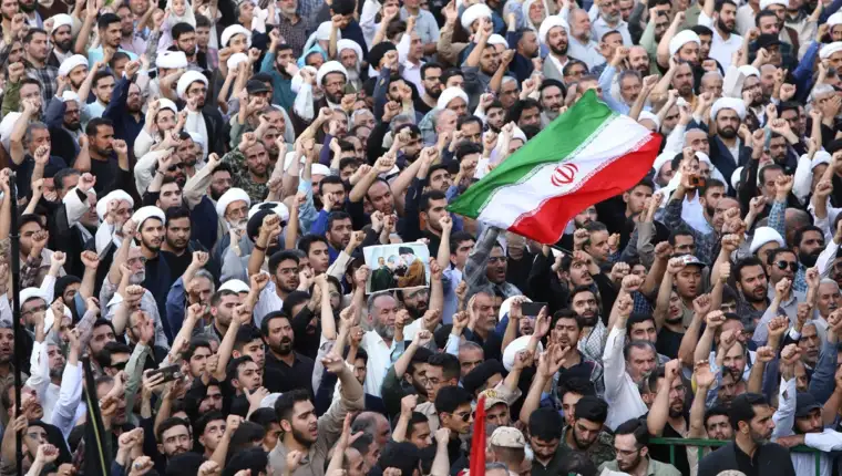 AA-20250616-38298736-38298734-HILJADE_IRANACA_NA_DZENAZI_PRIPADNICIMA_REVOLUCIONARNE_GARDE_KOJI_SU_UBIJENI_U_IZRAELSKIM_NAPADIMA