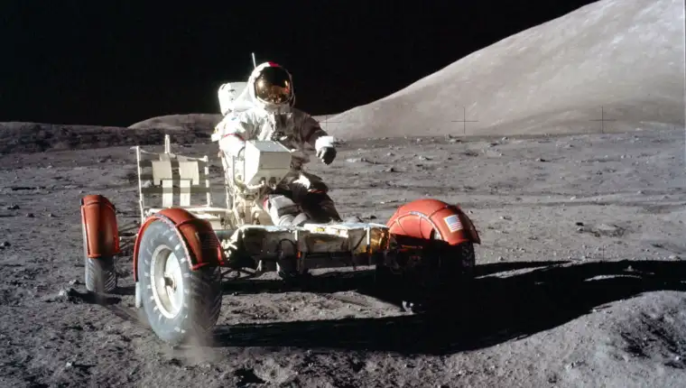 apollo 17 mjesec