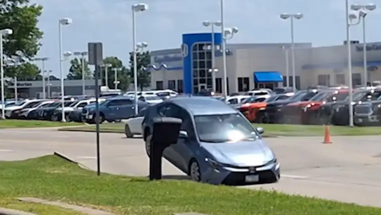 toyota corolla jump1