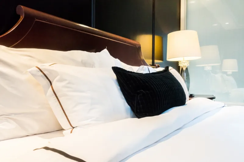 hotel krevet freepik