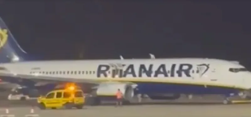 ryaniar 1