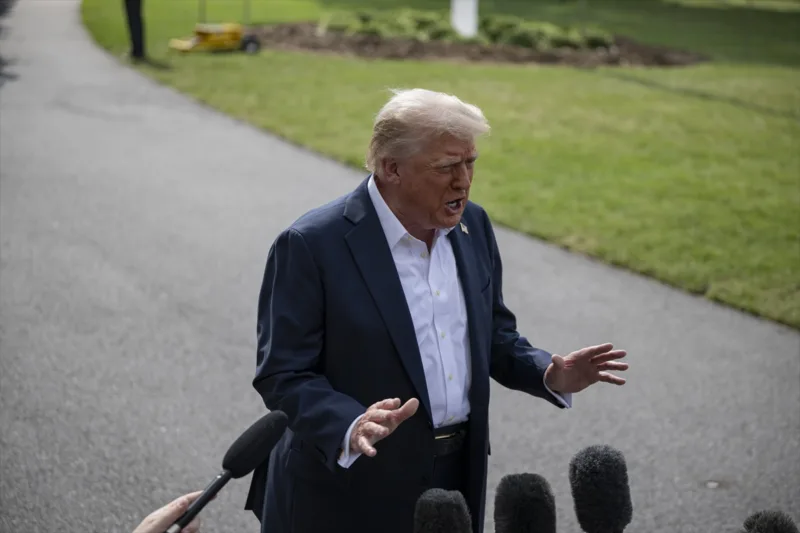 AA-20250711-38537211-38537193-TRUMP_OTPUTOVAO_U_TEKSAS_SMRTONOSNE_POPLAVE_NAZVAO_STRASNOM_STVARI