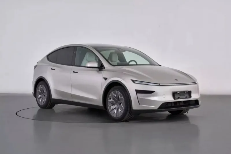 Tesla Model Y L