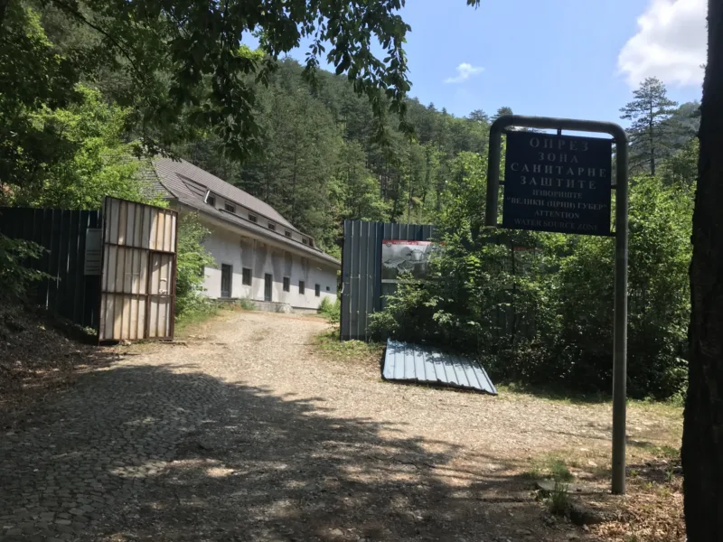 Politika ne da napredak ni razvoj Banji Guber