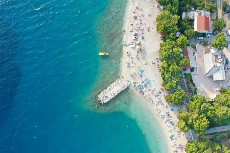 jadran plaza freepik