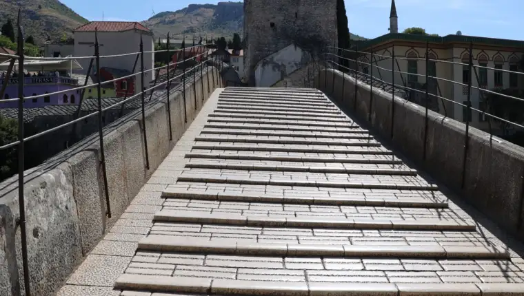 Vrućine ispraznile grad: Mostar u potrazi za osvježenjem