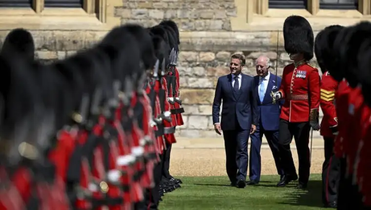 macron i kralj charles