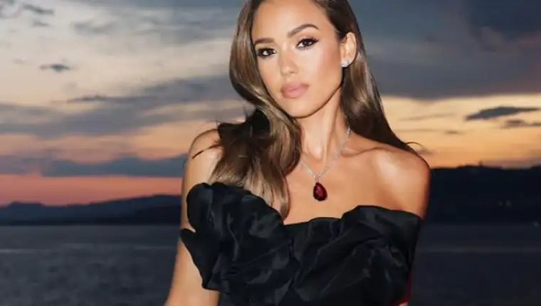 Jessica Alba